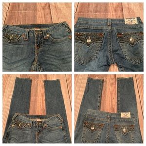 True Religion Slim Straight jeans size 25
Inseam 33-34”
98% cotton 2% Spandex
